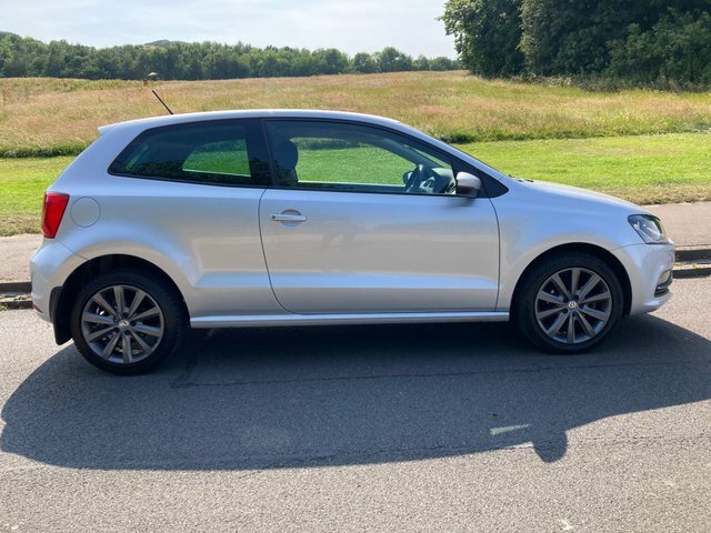 Volkswagen Polo 2017 1.2 Tsi Bluemotion Tech Match Edition Euro 6 SY17VOU Silver #2