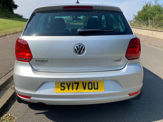 Volkswagen Polo 2017 1.2 Tsi Bluemotion Tech Match Edition Euro 6 SY17VOU Silver #4