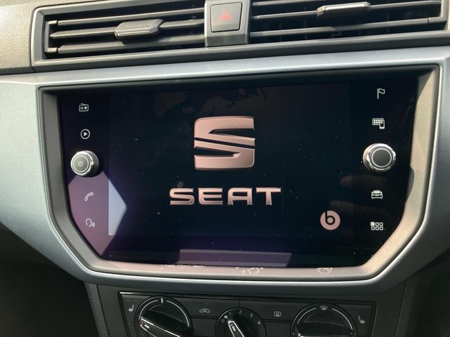 Seat Arona Se Technology White #19