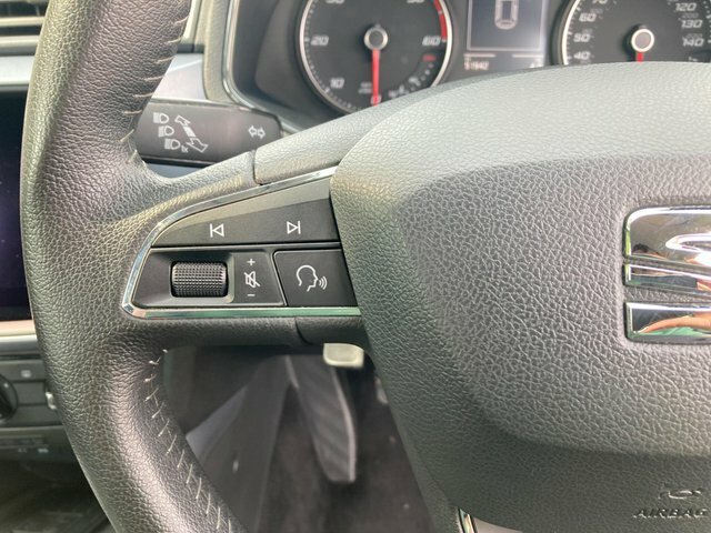 Seat Arona Se Technology White #17
