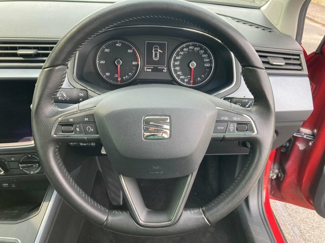 Seat Arona Se Technology White #16