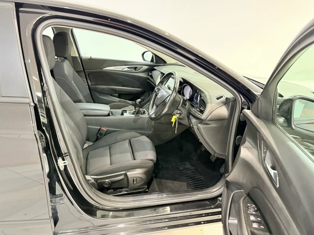 Vauxhall Insignia 1.6 Turbo D Ecotec Sri Nav Grand Sport Grey #11