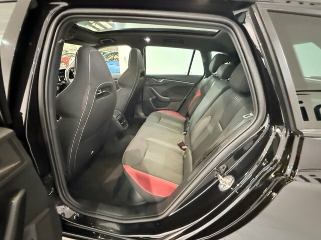 Skoda Kamiq Hatchback Black #16