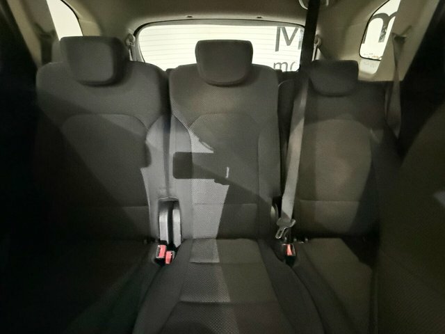 Kia Carens 3 Silver #20