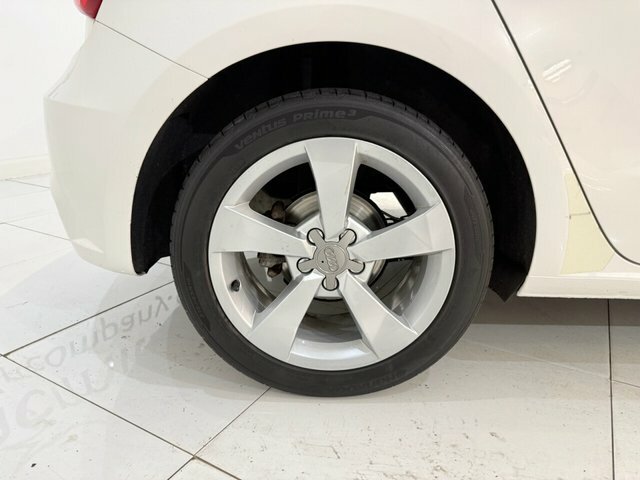 Audi A1 Audi A1 S Line Nav 1.4 Tfsi 125 Ps 6-Speed White #10