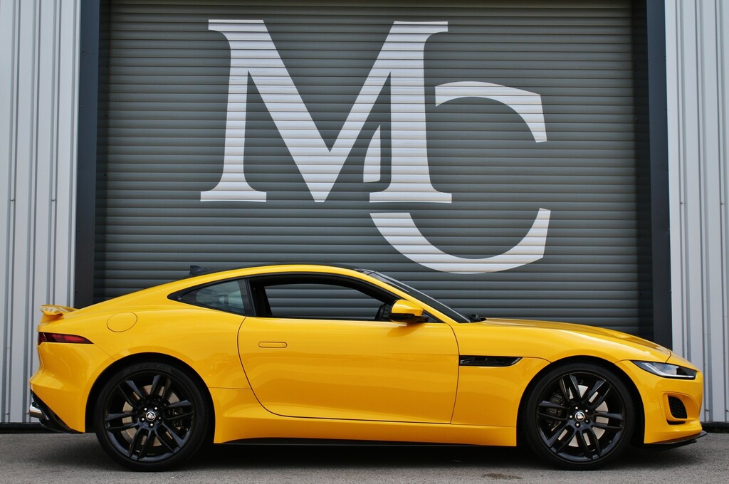 Jaguar F-Type Coupe 5.0 V8 R-dynamic P450 Awd 2021 Yellow #6