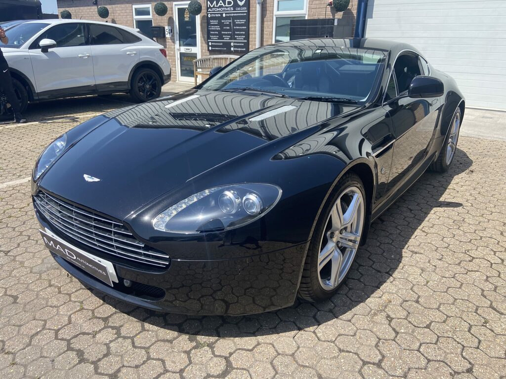 Aston Martin Vantage   #3