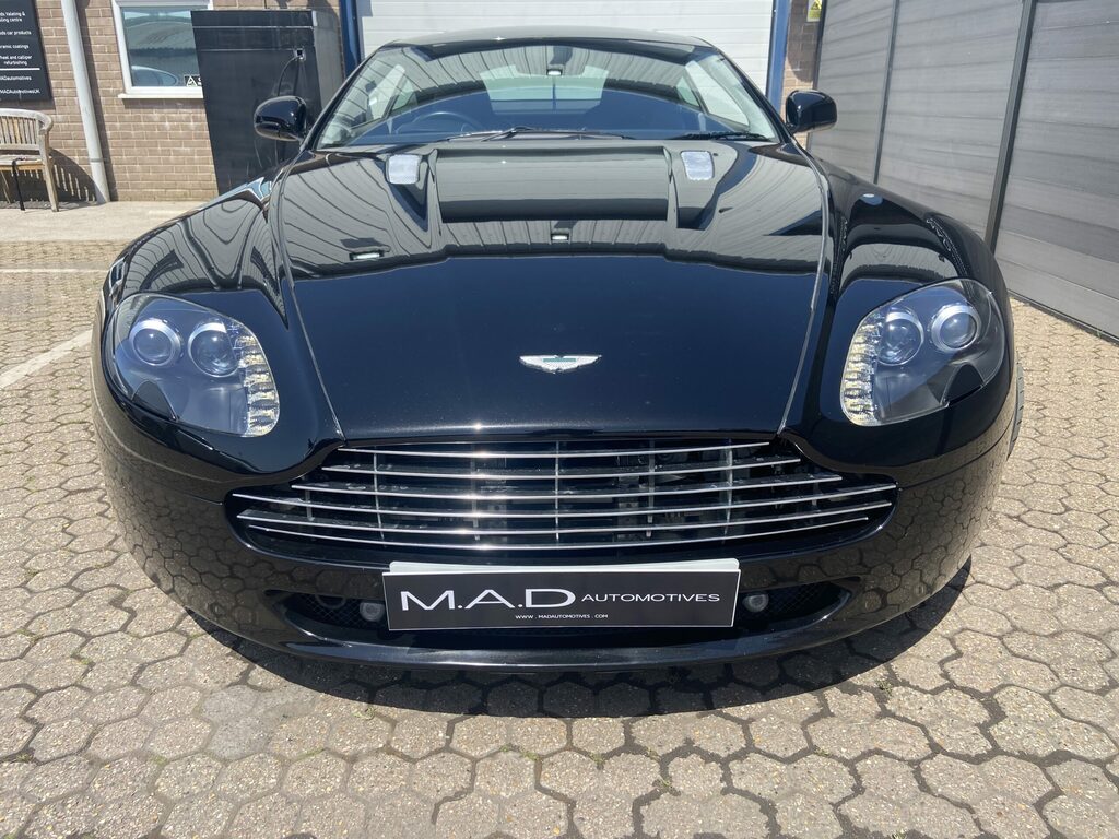 Aston Martin Vantage   #2