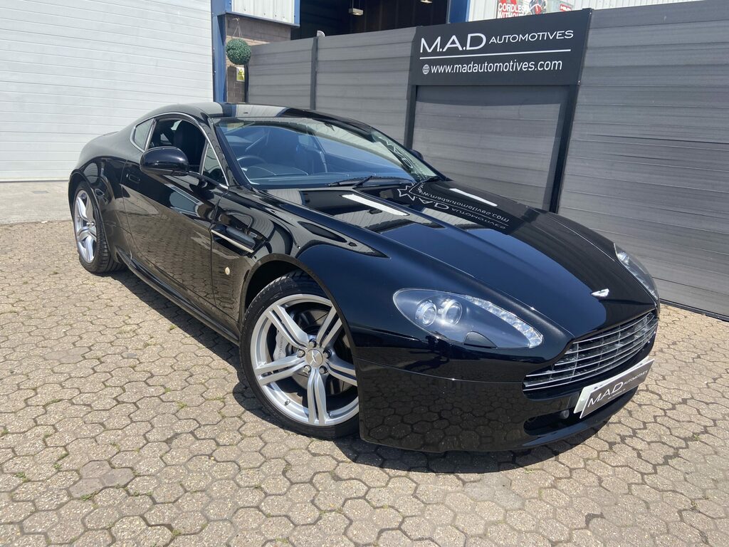 Aston Martin Vantage  