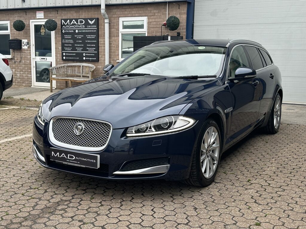 Jaguar XF #3