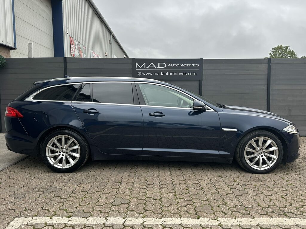 Jaguar XF #4