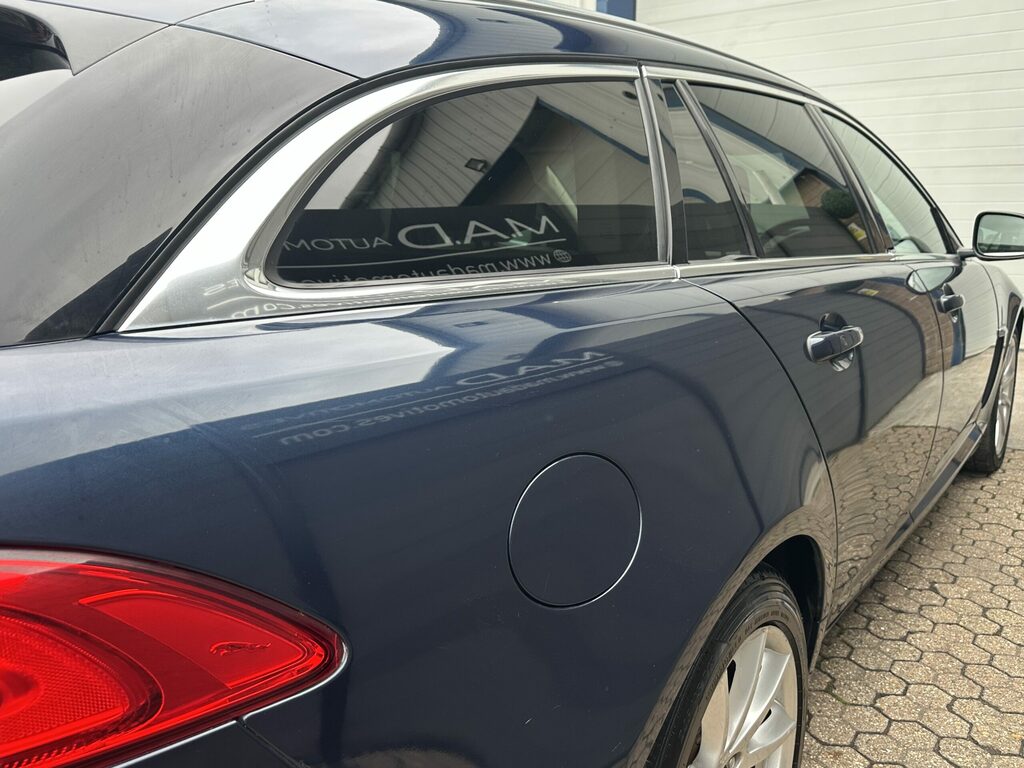 Jaguar XF D Sport Sportbrake Black #16