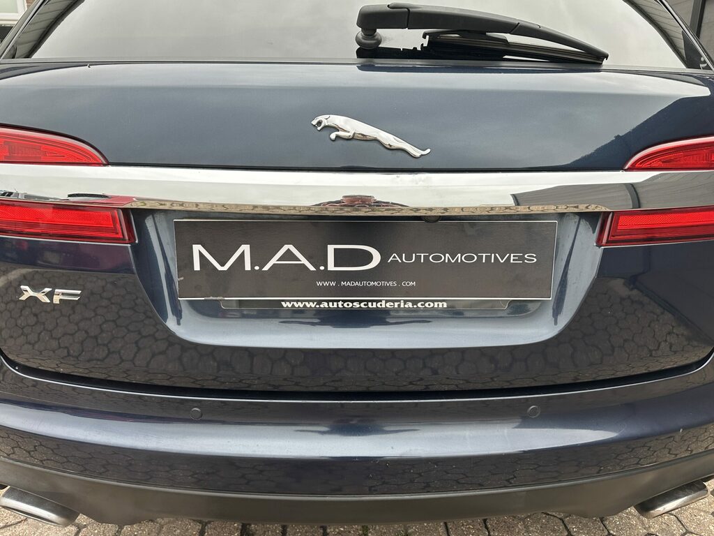 Jaguar XF D Sport Sportbrake Black #11