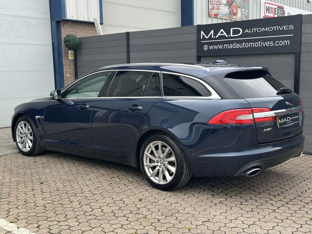 Jaguar XF D Sport Sportbrake Black #10