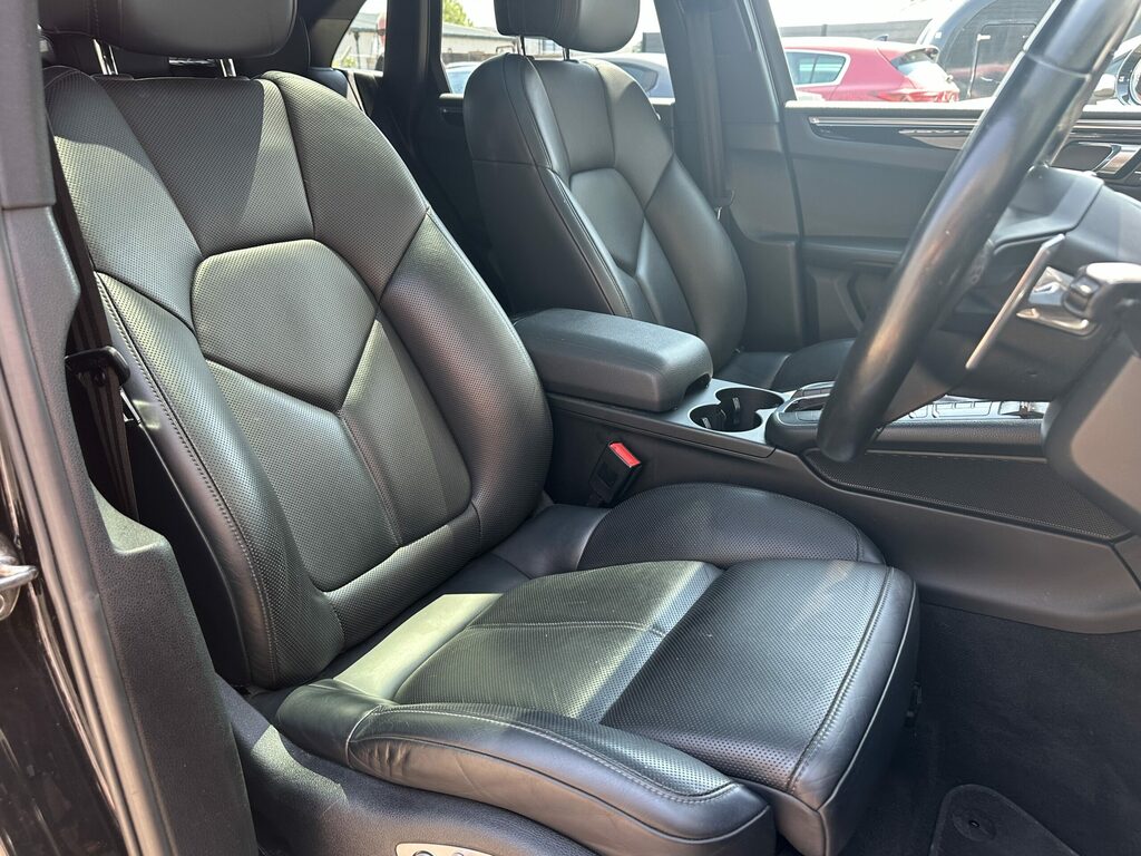 Porsche Macan 3.0T V6 S Pdk 4Wd 354 1 Pvt Owner, Fsh, Just St Black #16