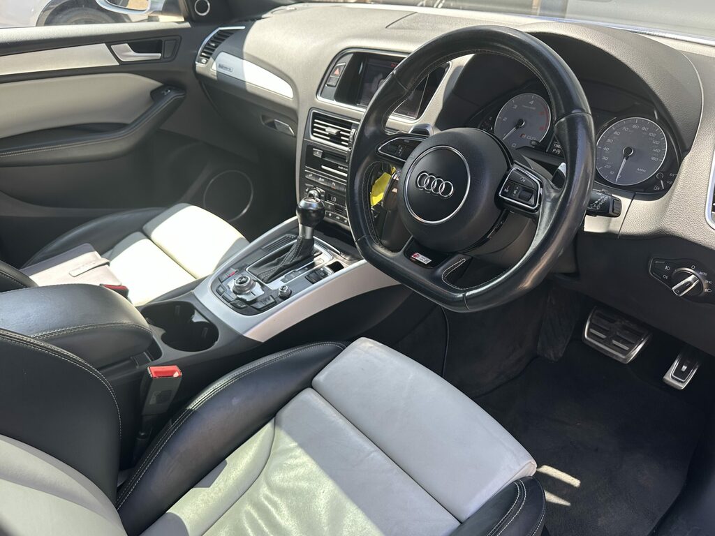 Audi SQ5 3L Null Blue #15