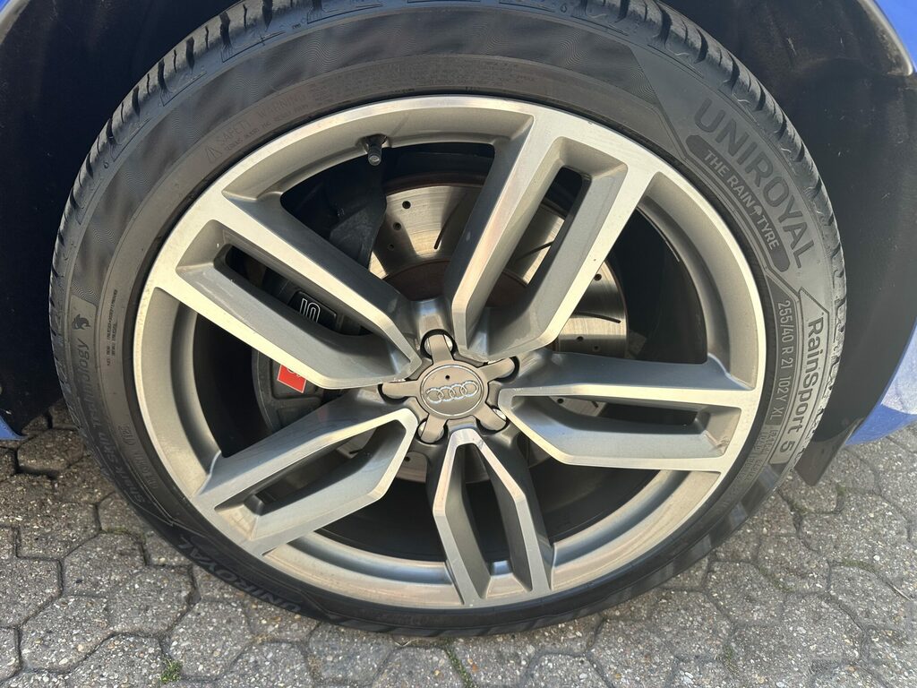 Audi SQ5 3L Null Blue #33