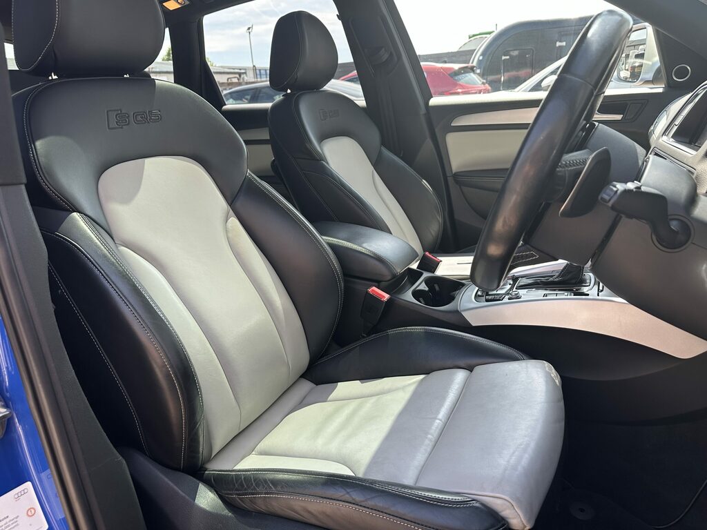 Audi SQ5 3L Null Blue #18