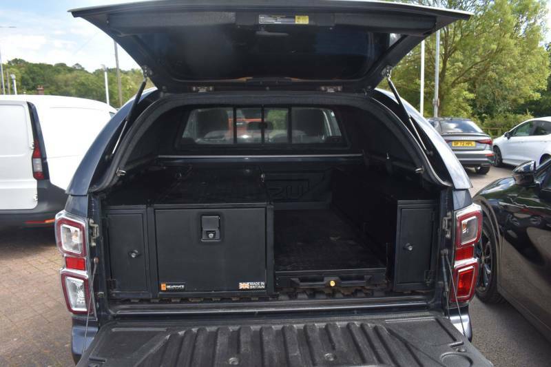 Isuzu D-Max 1.9 Td V-cross 4Wd Euro 6 S S 29 482 Car Det #4