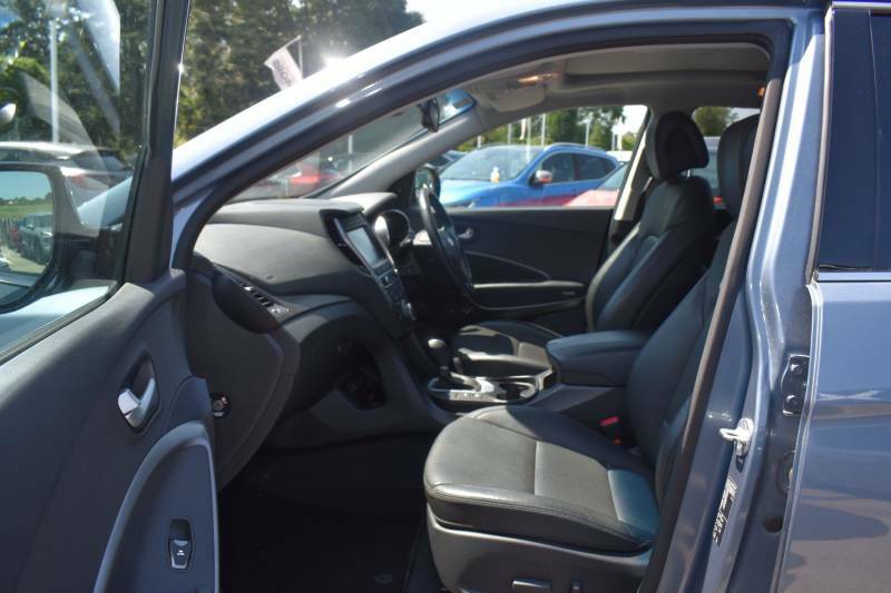 Hyundai Santa Fe 2.2 Crdi Blue Drive Premium Se 4Wd Euro 6 S Blue #4
