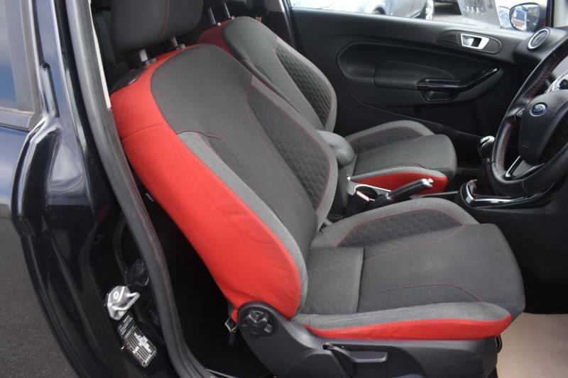 Ford Fiesta 1.0T Ecoboost Zetec S Hatchback Black #6