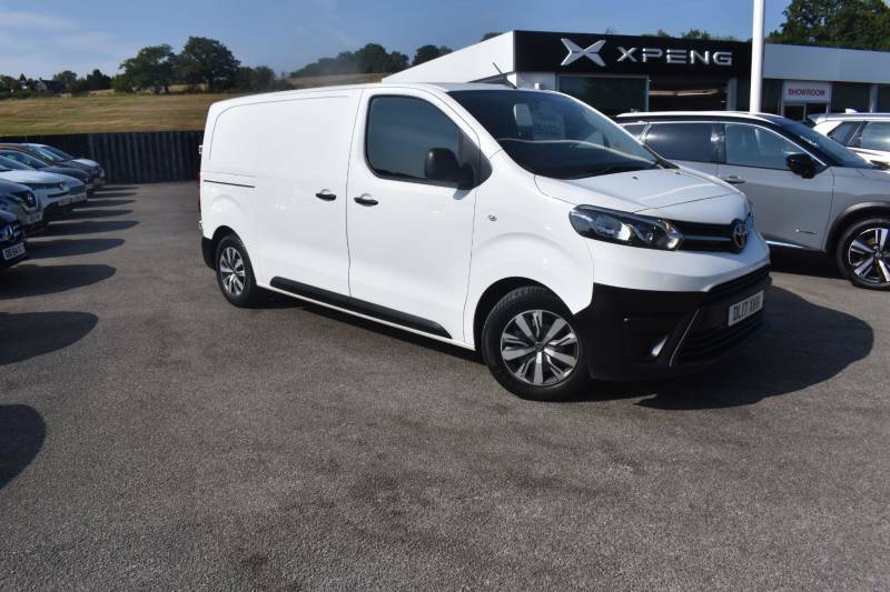 Toyota PROACE 1.6D Medium Panel Van Mwb Euro 6 Ss 6Dr White