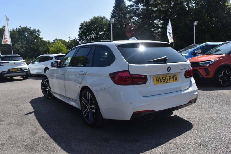 BMW 3 Series 2.0 320I M Sport Shadow Edition Touring Euro HX68PYB White #2