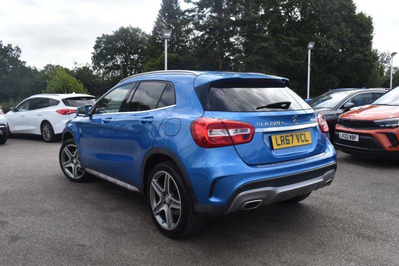 Mercedes-Benz GLA Class 2.1 Gla220d Amg Line Executive 7G-dct 4Matic Eur LR67VCL Blue #2