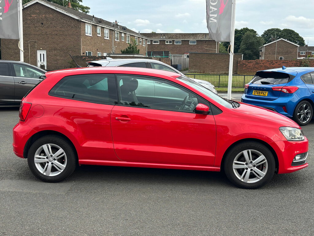 Volkswagen Polo Match Red