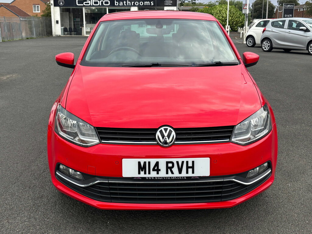 Volkswagen Polo Match Red #3