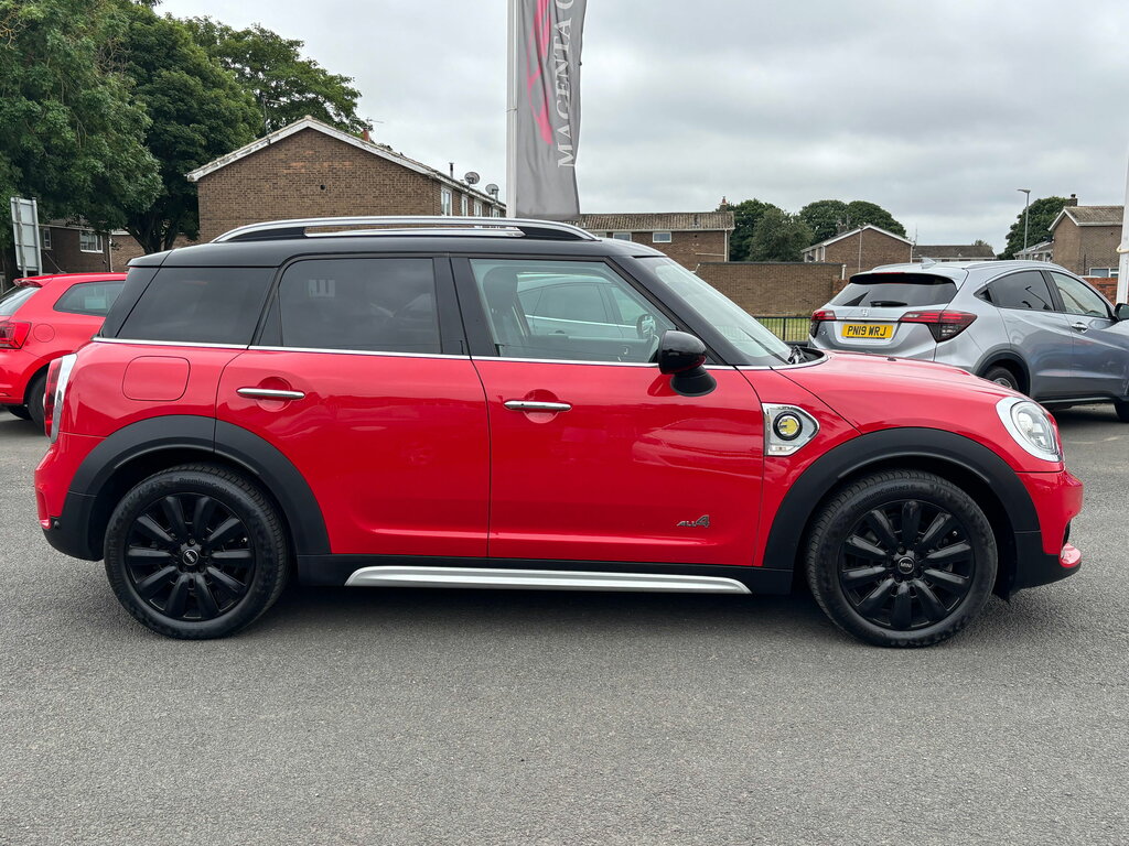 Mini Countryman 1.5 7.6Kwh Gpf Cooper Se Suv Plug-in Hy Red #3