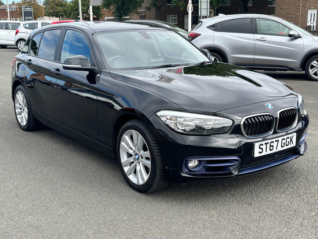 BMW 1 Series 1 Series Hatchback Black