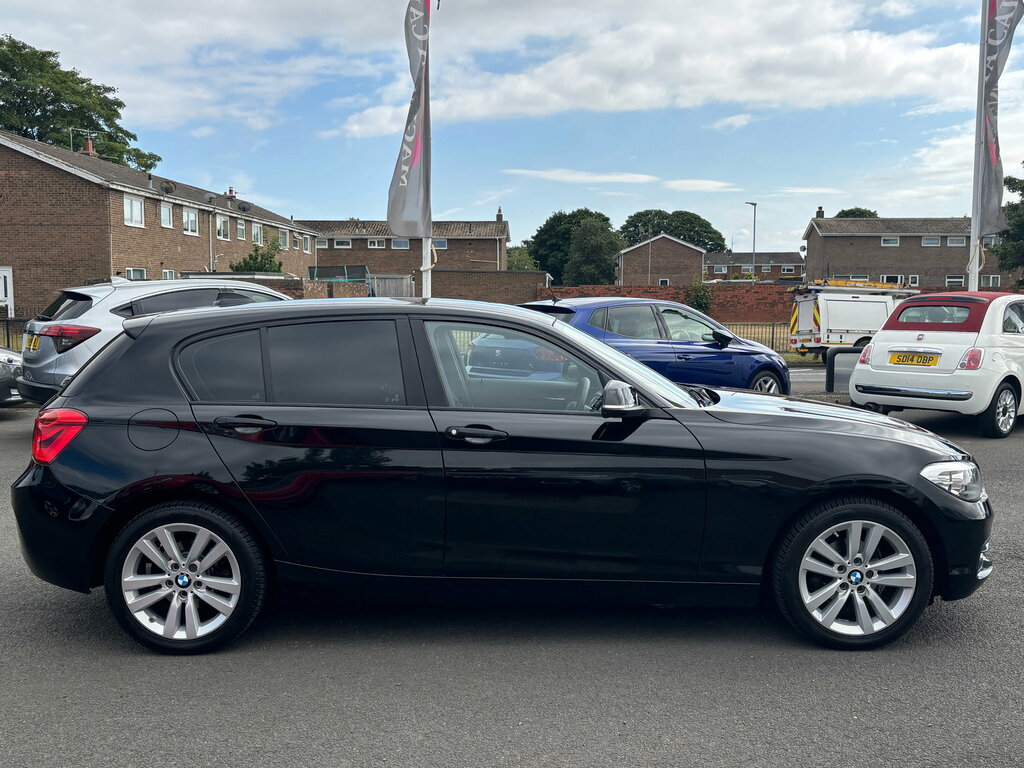 BMW 1 Series 1 Series Hatchback ST67GGK Black #3
