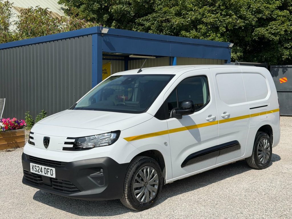 Peugeot Partner 1.5L Asphalt 6Dr White