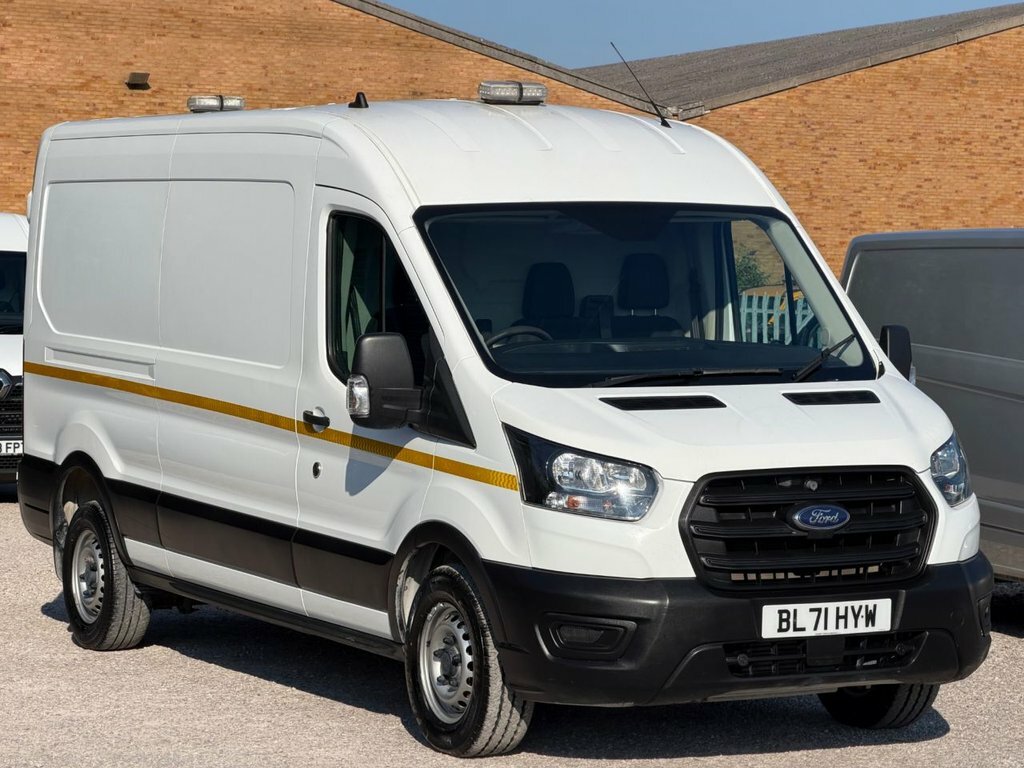 Ford Transit Custom 2L Leader BL71HYW White #4