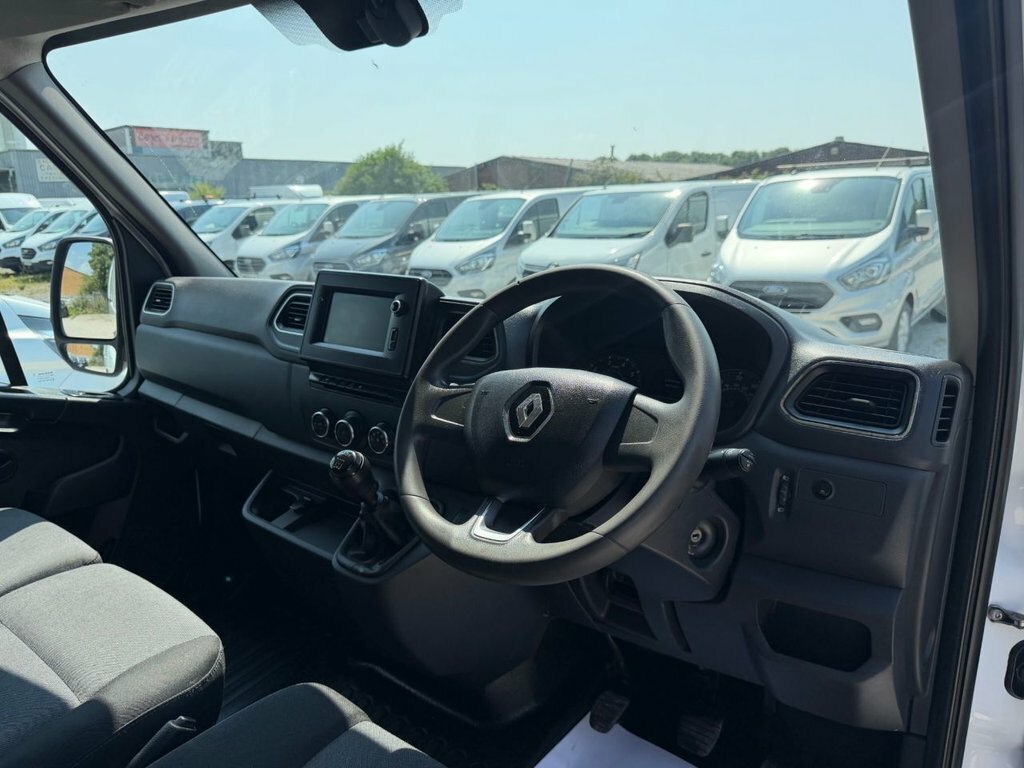 Renault Master 2.3L Business MM23FPT White #4