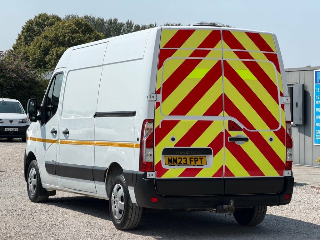 Renault Master 2.3L Business MM23FPT White #3