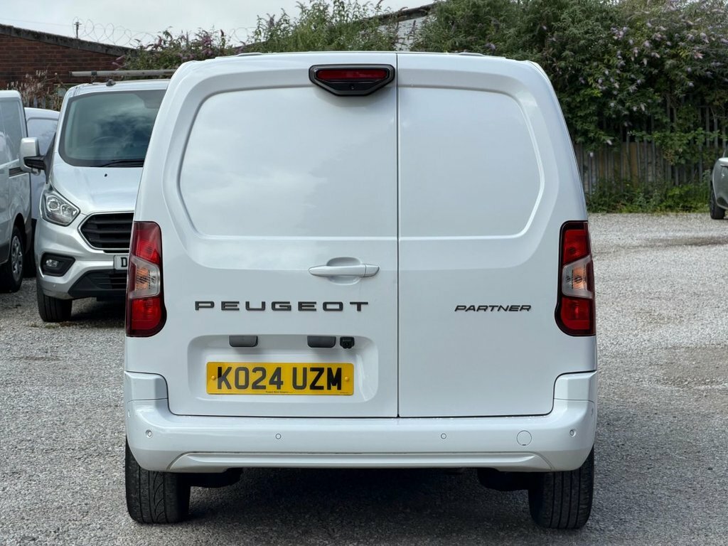 Peugeot Partner 950 1.5 Bluehdi 100 Professional Premium Van White #11