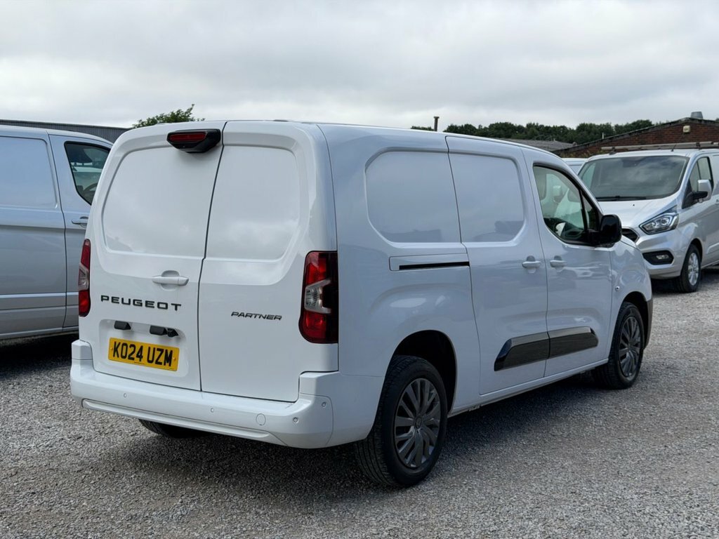 Peugeot Partner 950 1.5 Bluehdi 100 Professional Premium Van White #7
