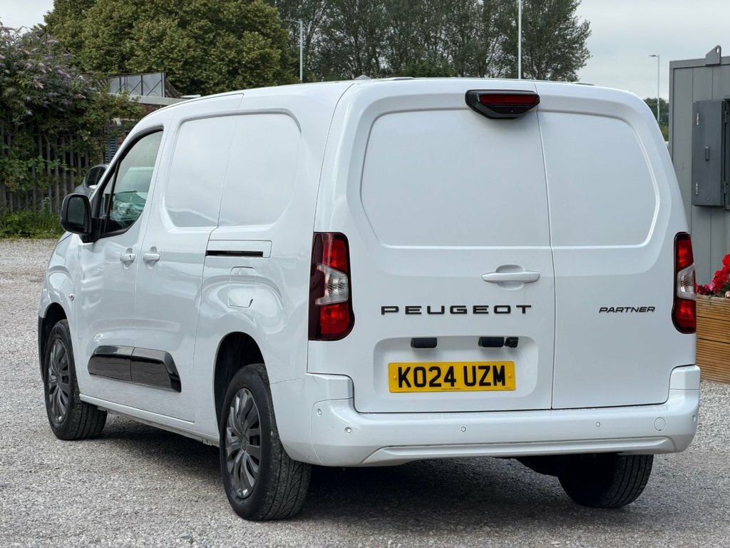 Peugeot Partner 950 1.5 Bluehdi 100 Professional Premium Van White #15