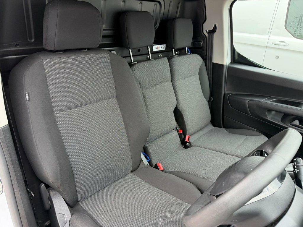 Peugeot Partner 950 1.5 Bluehdi 100 Professional Premium Van White #16