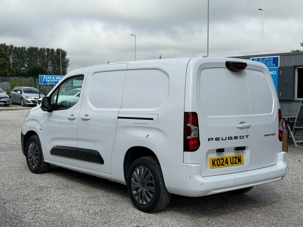 Peugeot Partner 950 1.5 Bluehdi 100 Professional Premium Van White #14