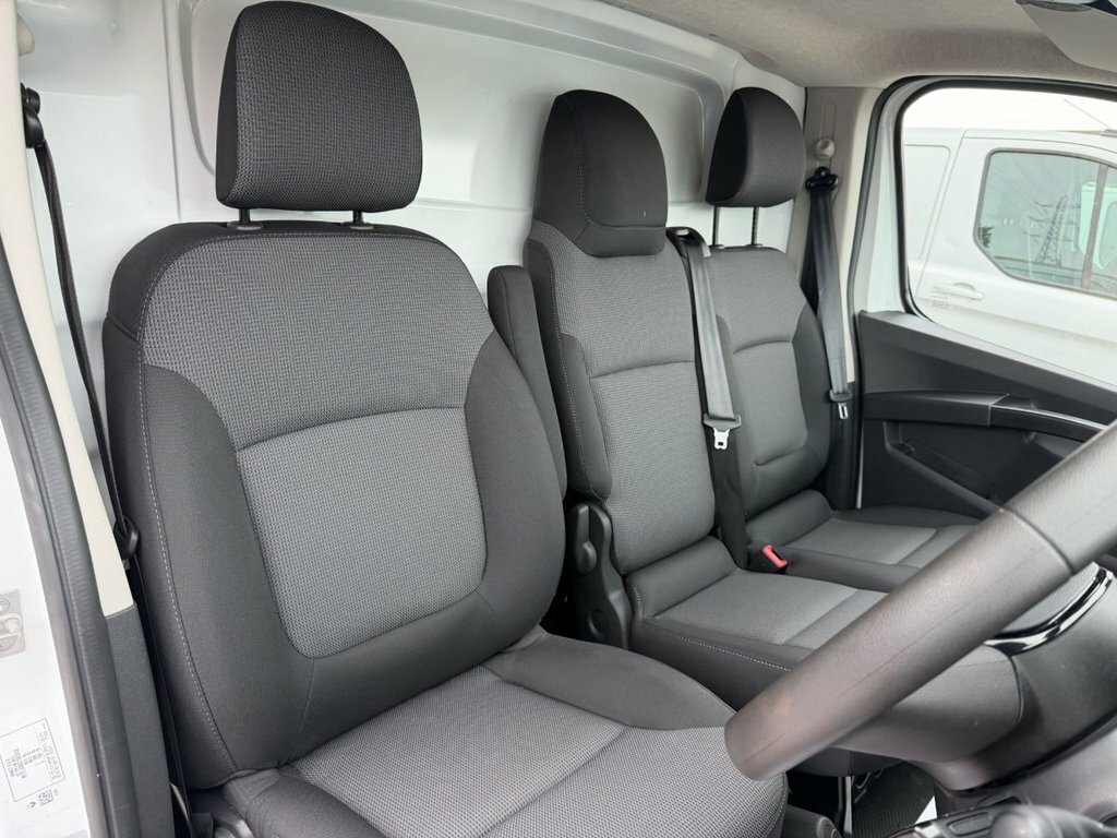 Renault Trafic 2L Advance HN73OVR White #6