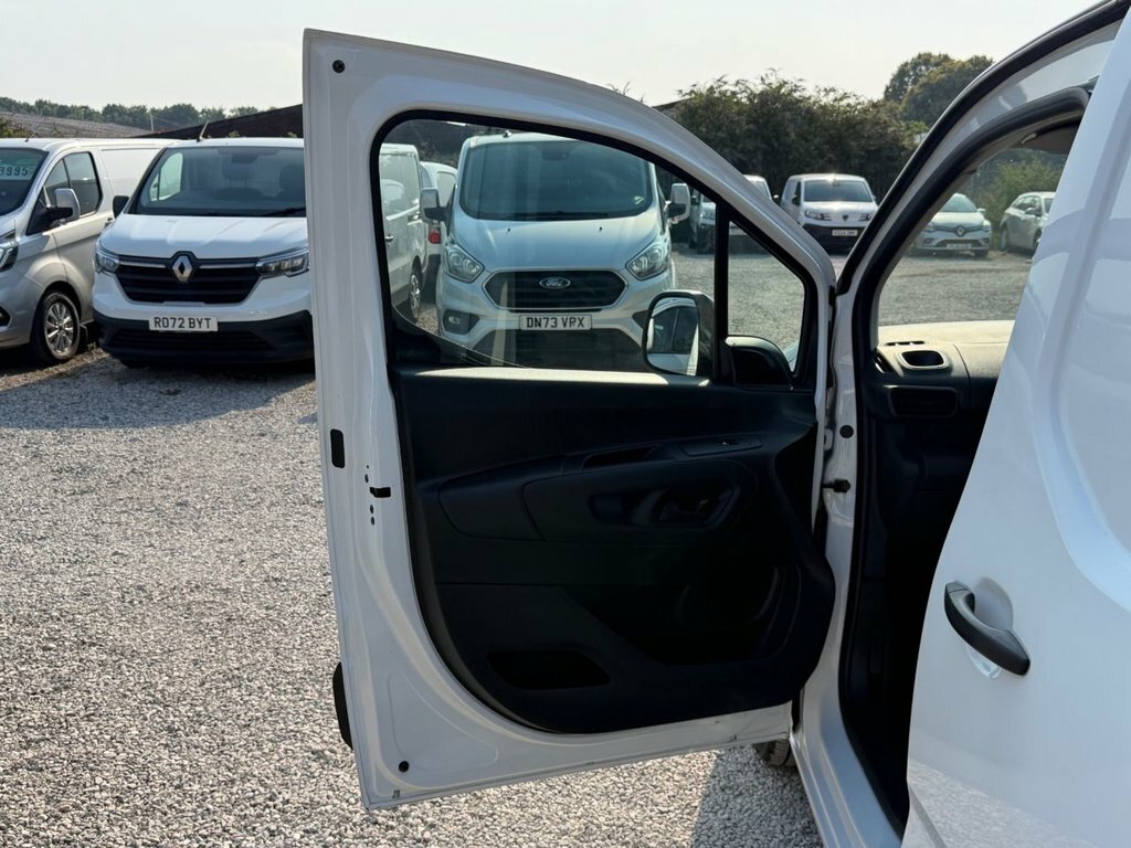 Citroen Berlingo Grey #26