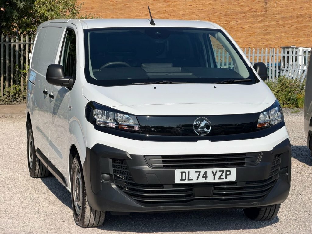 Vauxhall Vivaro 1.5L Prime 6Dr White #3