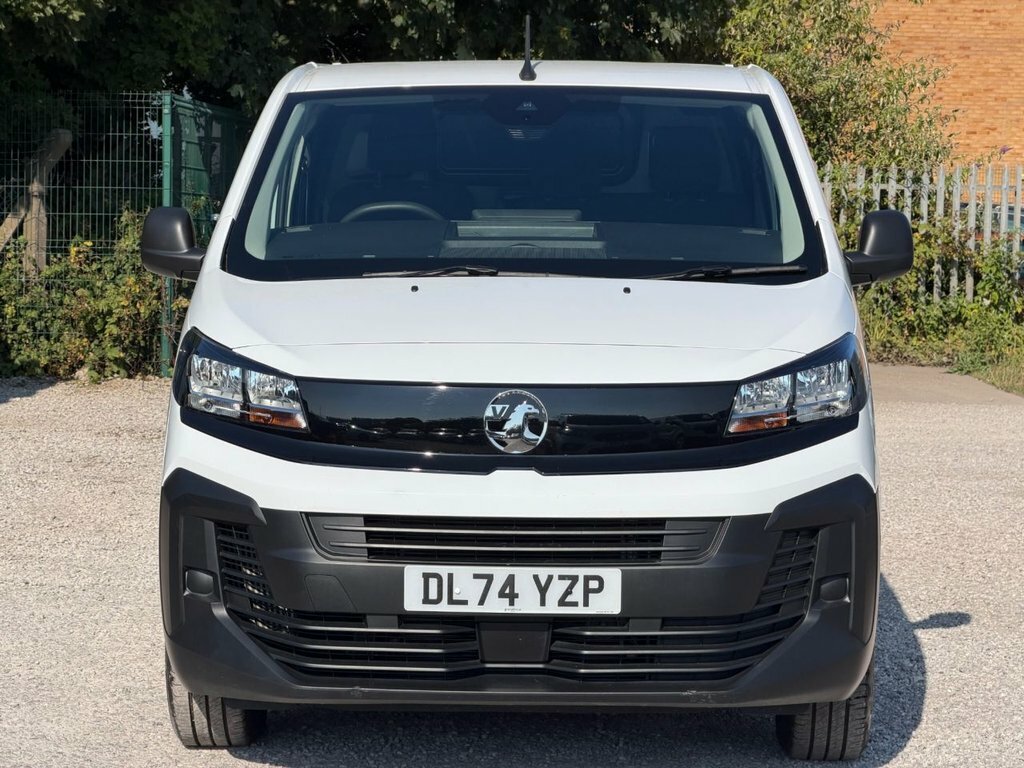 Vauxhall Vivaro 1.5L Prime 6Dr White #4