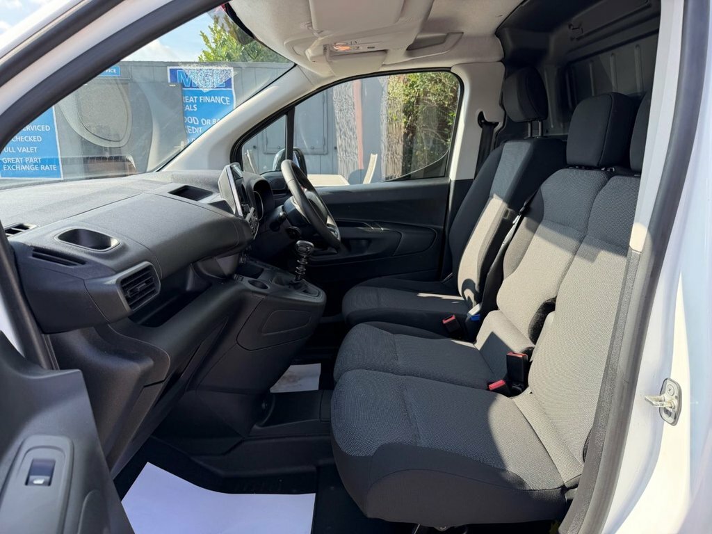 Citroen Berlingo Black #28