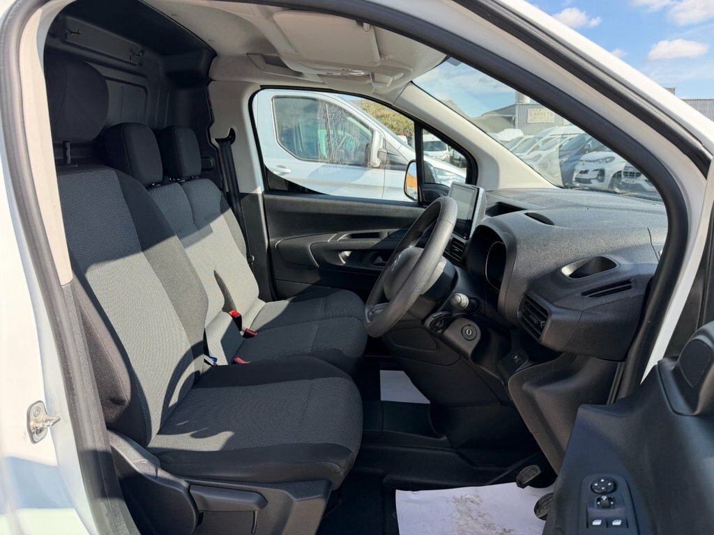 Citroen Berlingo Black #19