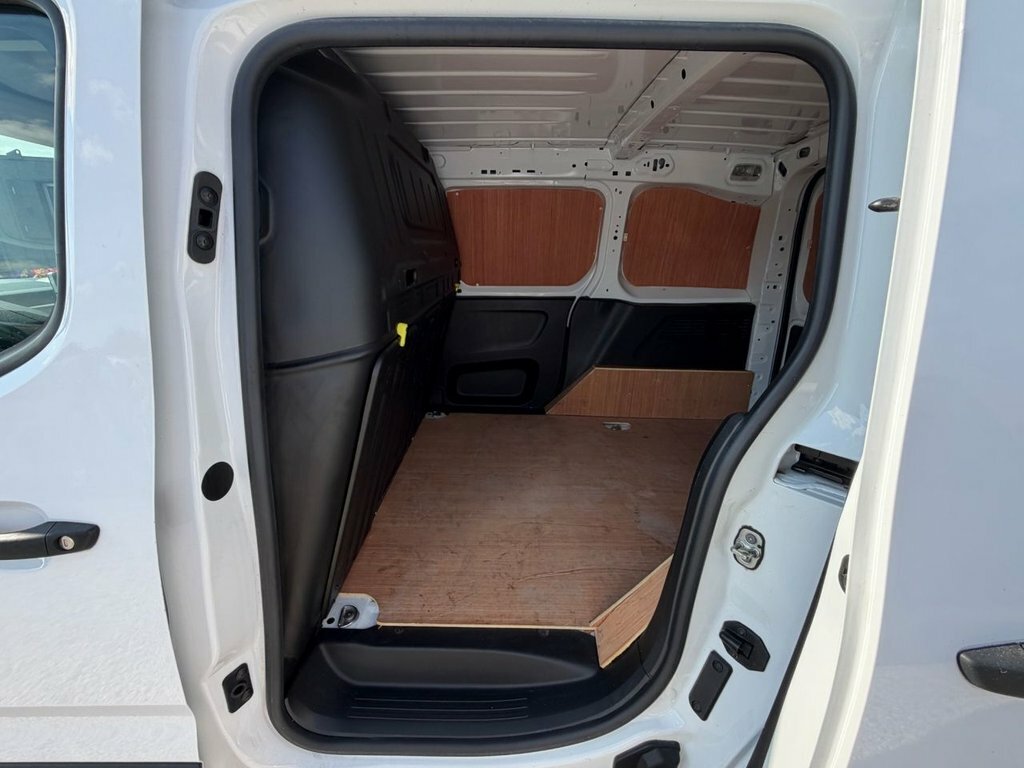Citroen Berlingo Black #20
