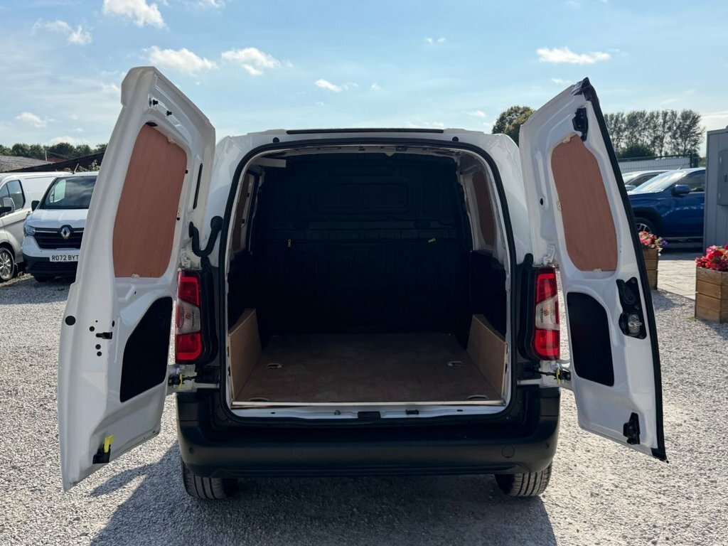 Citroen Berlingo Black #17